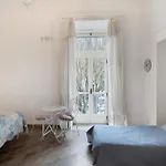 In Pieno Centro Storico Апарт-отель Неаполь