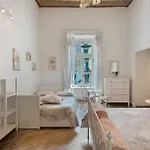 Апарт-отель In Pieno Centro Storico Неаполь