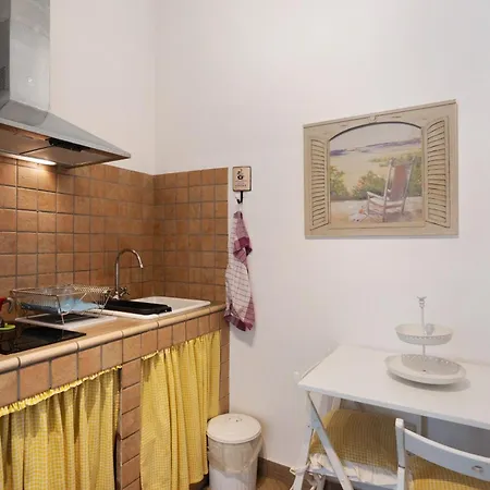 Aparthotel In Pieno Centro Storico 3*