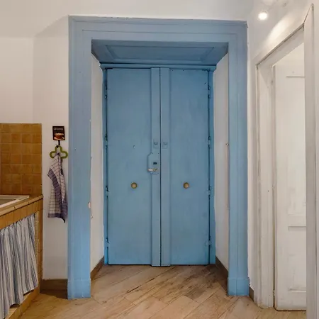 Hotel apartamentowy In Pieno Centro Storico Neapol