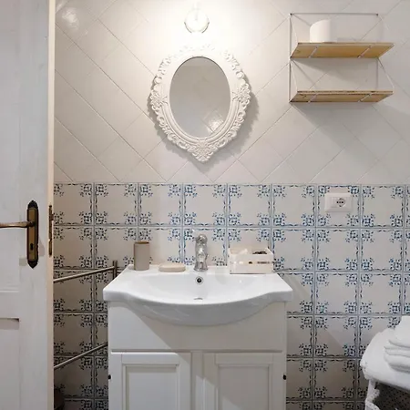 Aparthotel In Pieno Centro Storico 3*