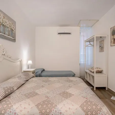 In Pieno Centro Storico Aparthotel