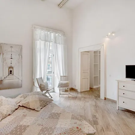 Апарт-отель In Pieno Centro Storico 3*